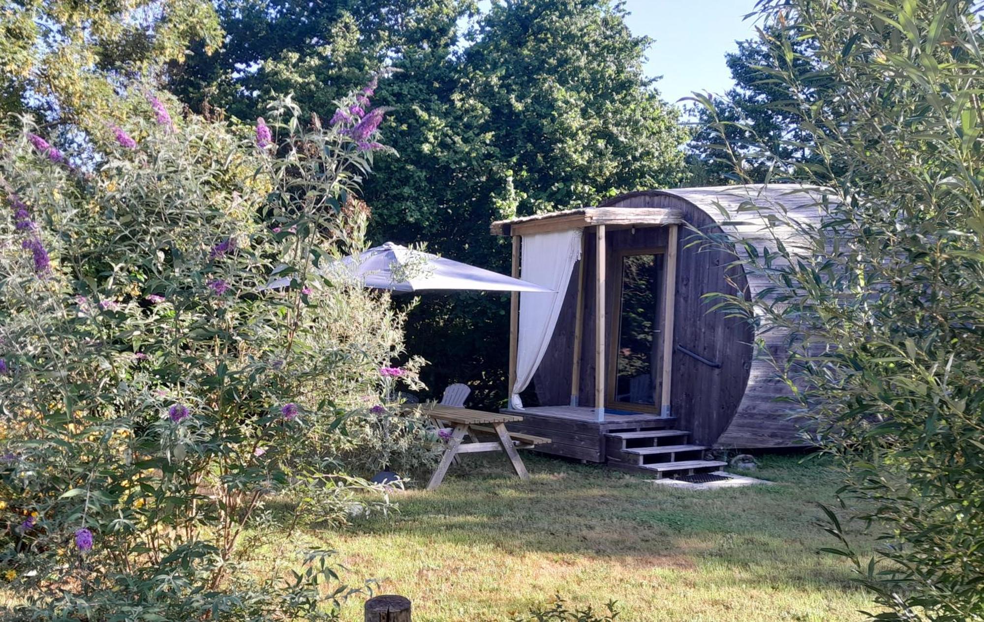 " Village Tonneaux De Tirpoil " Montilliers Exterior photo